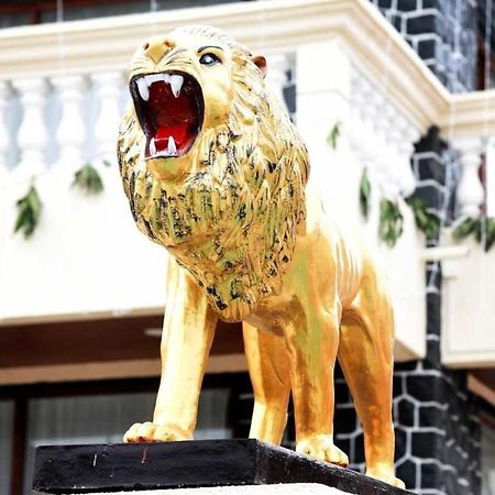 Maharaja The Royal Resort Thane Esterno foto