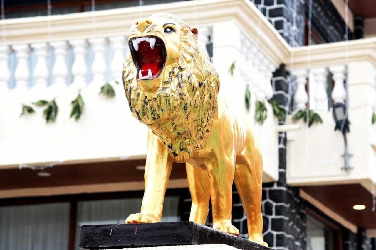 Maharaja The Royal Resort Thane Esterno foto