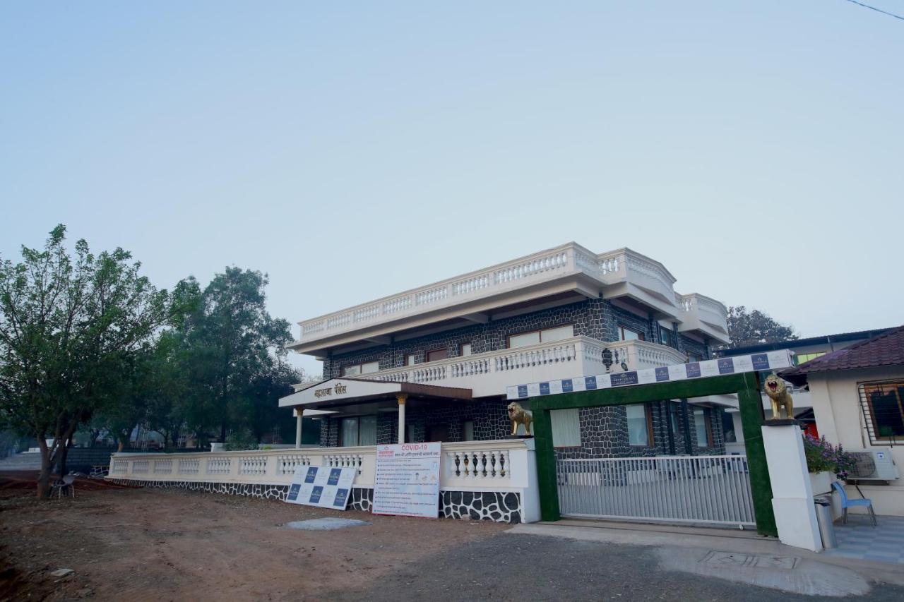 Maharaja The Royal Resort Thane Esterno foto