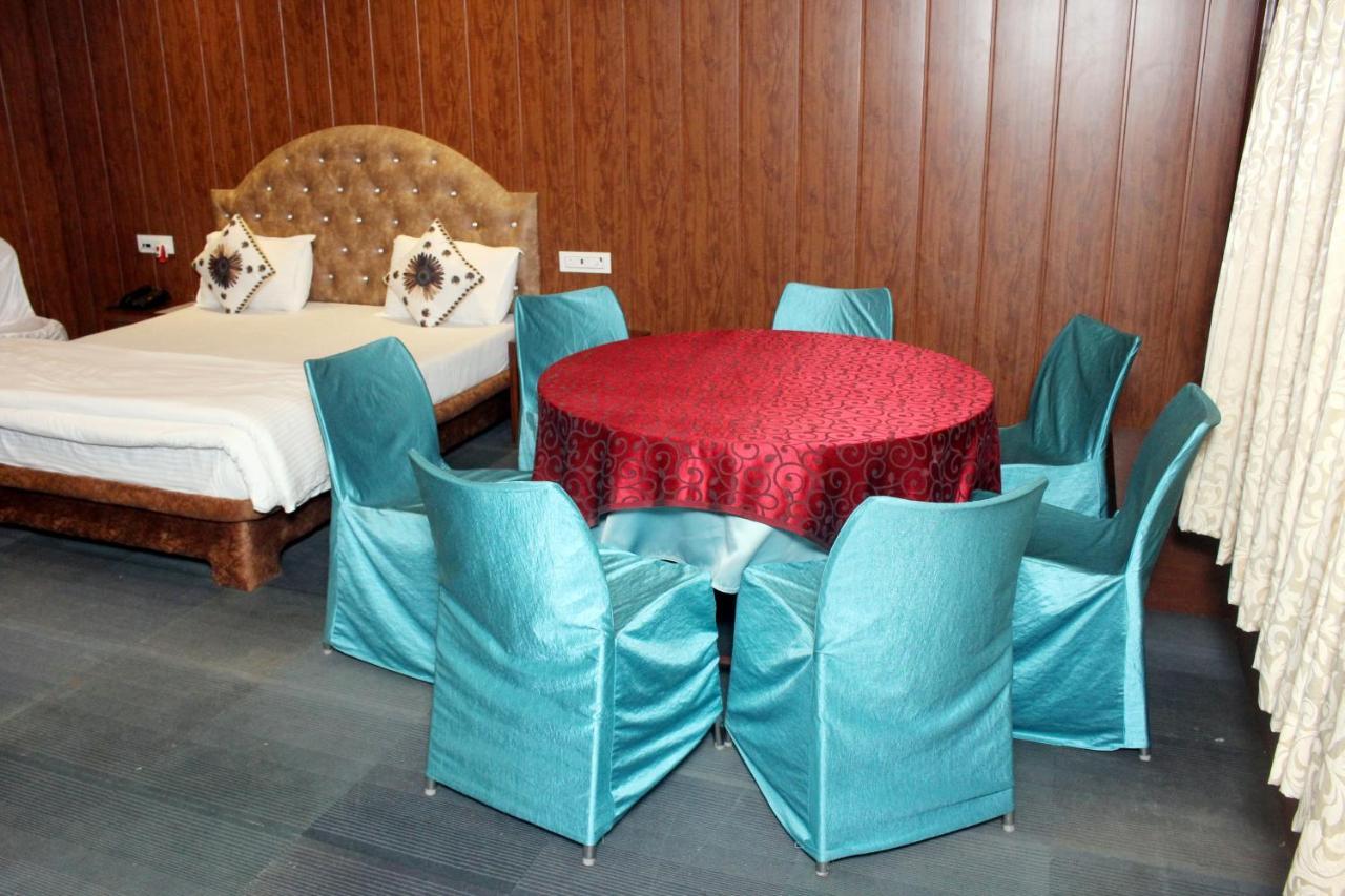 Maharaja The Royal Resort Thane Esterno foto