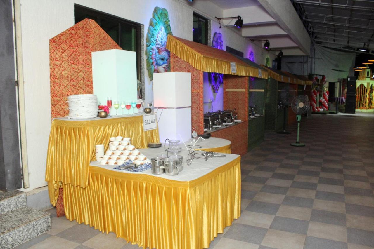 Maharaja The Royal Resort Thane Esterno foto